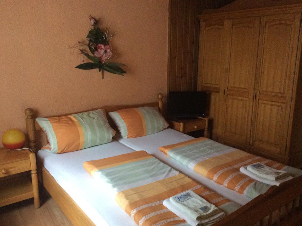 Hotel Drei Koenige Neckarbischofsheim Habitación foto